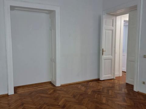 квартира за адресою Пантелеймона Куліша вул., 43