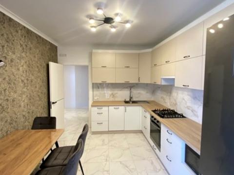 квартира за адресою Співдружності вул., 7