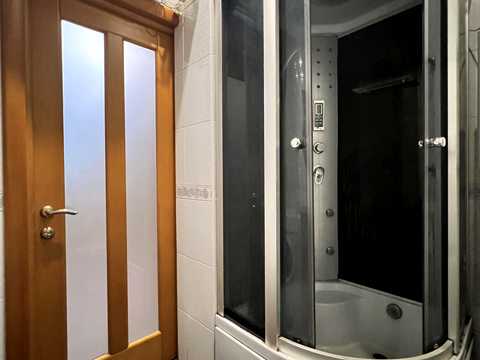 квартира за адресою Салютна вул., 1-Б