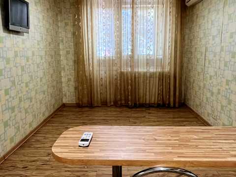 квартира за адресою Салютна вул., 1-Б