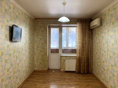 квартира за адресою Салютна вул., 1-Б