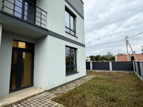 будинок за адресою с. Крихівці, Парафіяльна