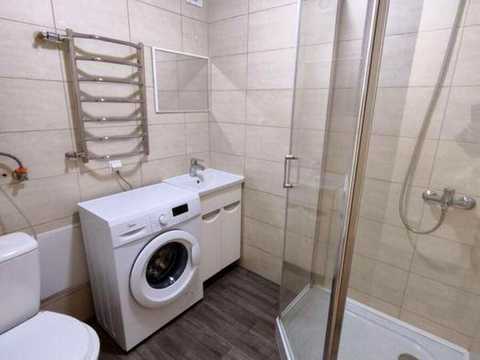 квартира за адресою Тополева вул., 5