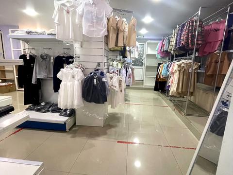 комерційна за адресою Зодчих вул., 12
