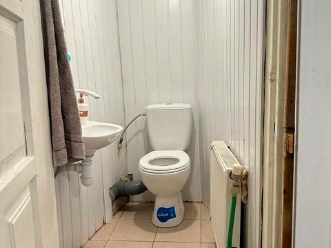 комерційна за адресою Міцкевича пл., 10