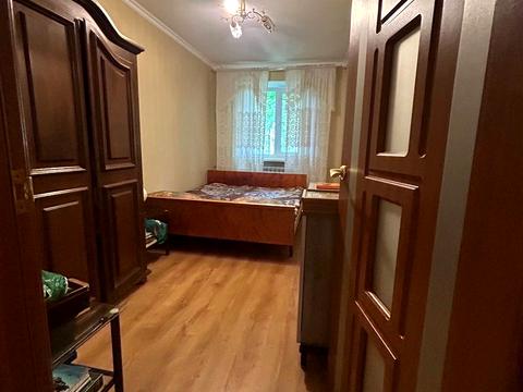 квартира за адресою Михайла Комарова вул., 2а