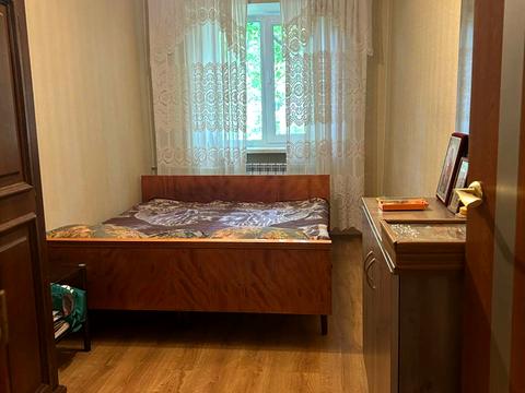 квартира за адресою Михайла Комарова вул., 2а