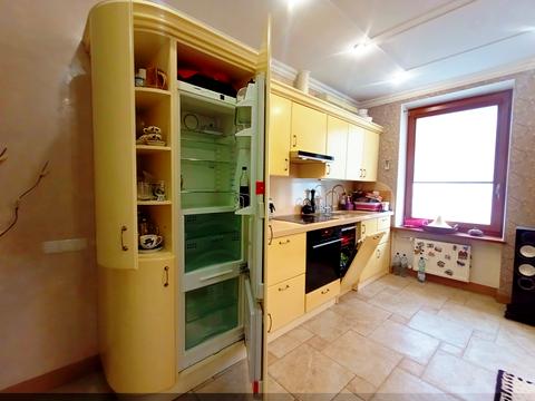 квартира за адресою Дніпровська набережна вул., 26-Б