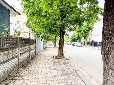 коммерческая по адресу Матейко ул., 28а