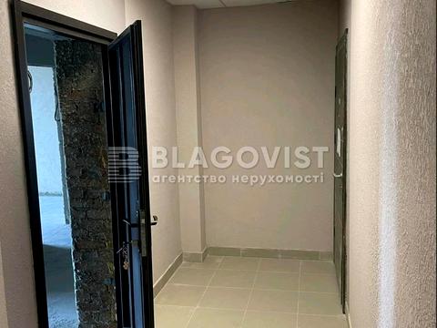 квартира за адресою Леоніда Каденюка вул., Будинок Лион