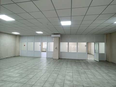 комерційна за адресою Михайла Грушевського вул., 22а
