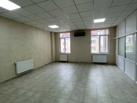 комерційна за адресою Михайла Грушевського вул., 22а