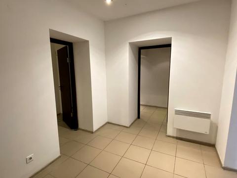 комерційна за адресою с. Крихівці, Двірська вул., 30