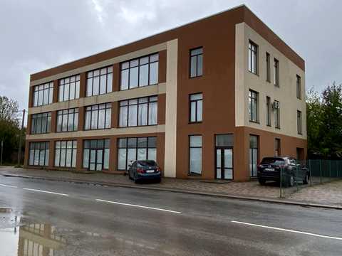 комерційна за адресою Ребета, 3б