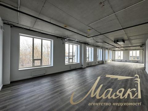 коммерческая по адресу Академіка Книшова ул. (Амурська), 6
