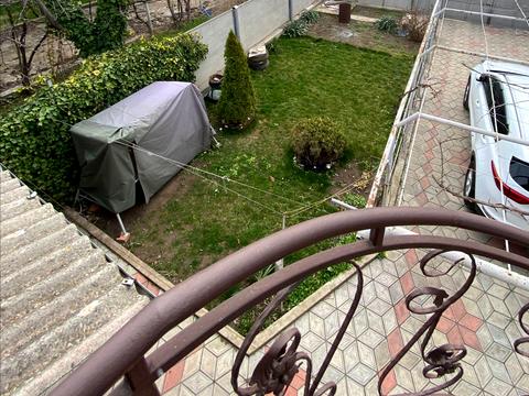 будинок за адресою Молодіжна вул.