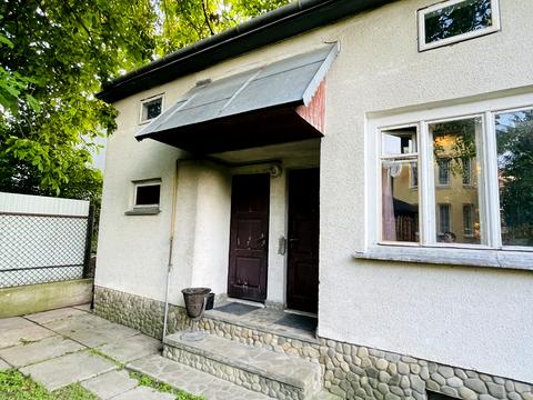 дом по адресу степана бандери