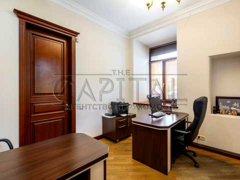 комерційна за адресою Київ, Лютеранська вул., 8