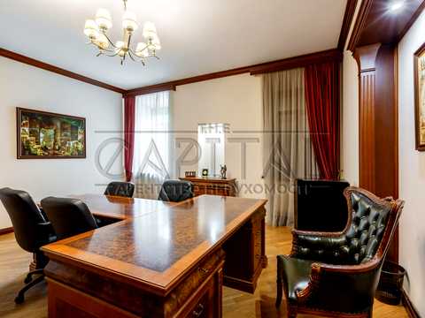 комерційна за адресою Київ, Лютеранська вул., 8
