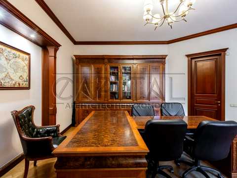 комерційна за адресою Київ, Лютеранська вул., 8