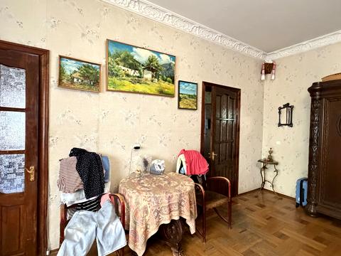 дом по адресу Средняя ул. (Середня)