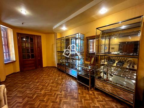 комерційна за адресою Січеславська вул. (Кремлівська), 28