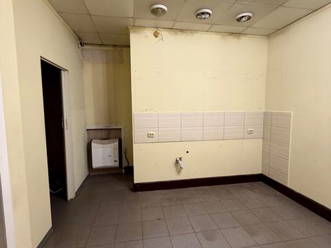 комерційна за адресою Київська вул., 100