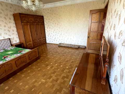 будинок за адресою Петра Каришковського вул. (Еліна)