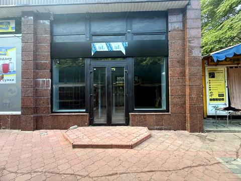 коммерческая по адресу Театральный бульв., 3