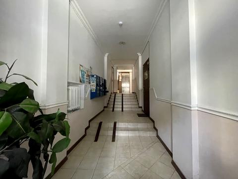 комерційна за адресою Дарвіна вул., 1