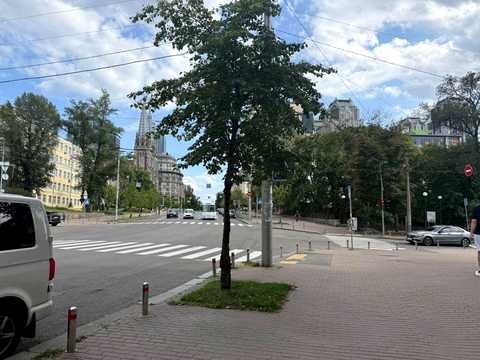 коммерческая по адресу Большая Васильковская ул. (Красноармейская), 94