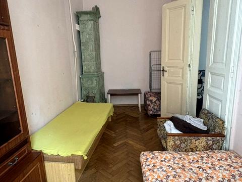 квартира за адресою Хорватська вул., 5