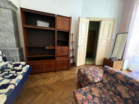 квартира за адресою Хорватська вул., 5