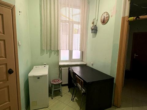 квартира за адресою Хорватська вул., 5