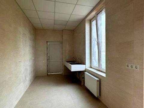 комерційна за адресою Перлинна вул., 12