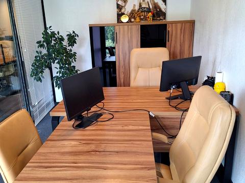 комерційна за адресою Олени Теліги вул., 25