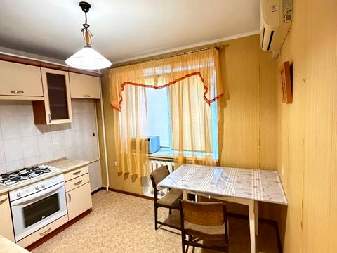 квартира по адресу Космонавтов ул., 64а