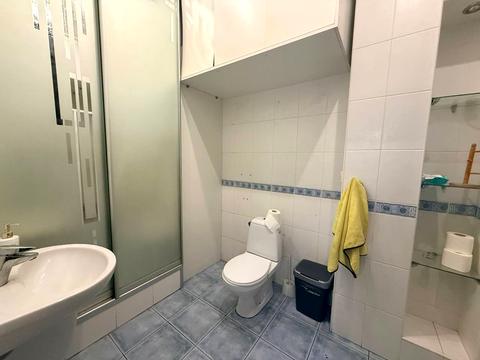 комерційна за адресою Шевченка вул., 33