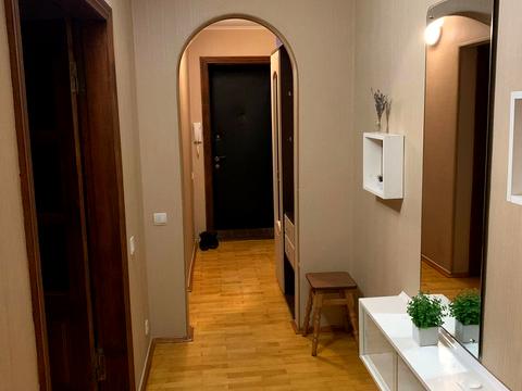 квартира за адресою Набережно-Лугова вул., 7-Б