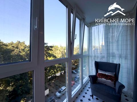 квартира за адресою Воскресенська вул., 18