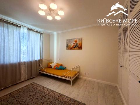 квартира за адресою Воскресенська вул., 18