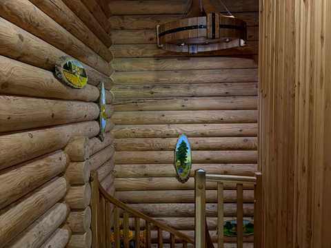 коммерческая по адресу Івана Франка, 1