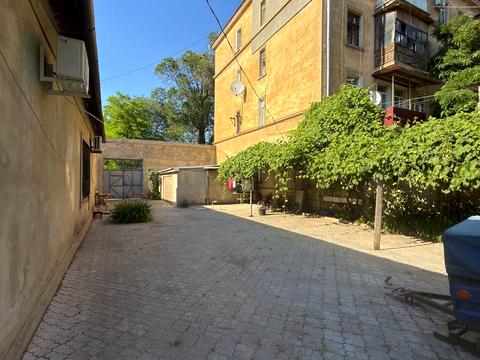 дом по адресу Средняя ул. (Середня)