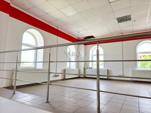 комерційна за адресою Лесі Українки вул., 30