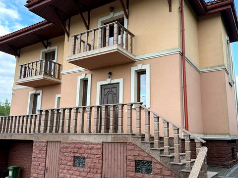 будинок за адресою с. Малехів, Михайла Грушевського вул.