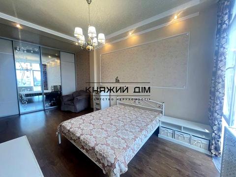 квартира по адресу Владимира Ивасюка просп. (Героїв Сталінграду), 8-А