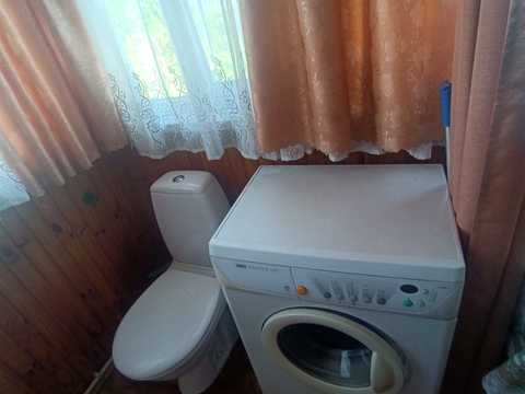 будинок за адресою Євгена Коновальця вул., 2