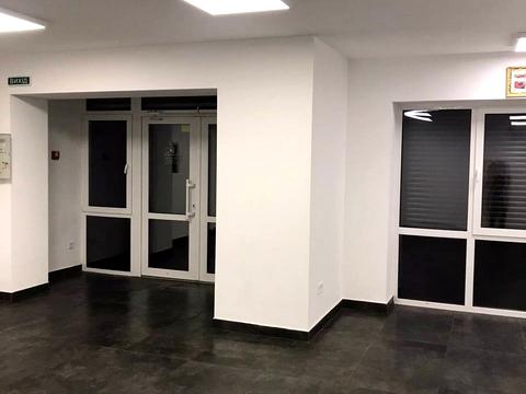 комерційна за адресою Берегова вул., 20