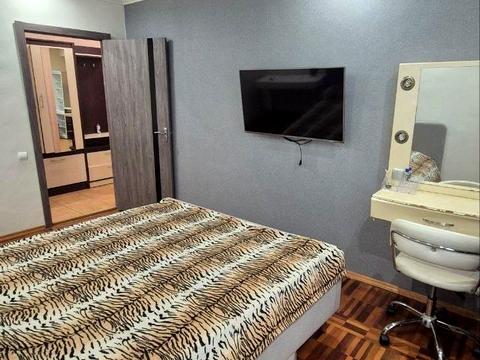 квартира за адресою Шкільна вул. (Героїв Сталінграда), 42