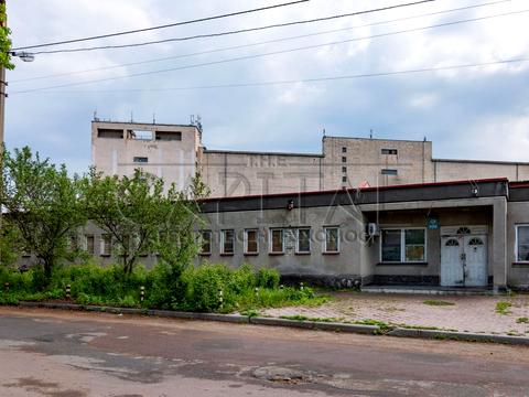 комерційна за адресою Євгена Маланюка вул. (Степана Сагайдака), 114